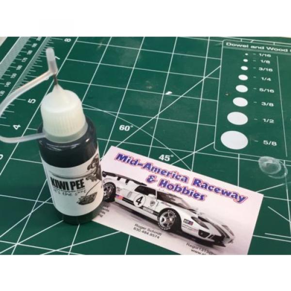 Kiwi Pee Bushing and Ball Bearing Oil 1/24 slot car Mid America #3 image